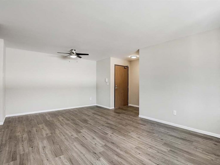 Roberts Manor Apartments