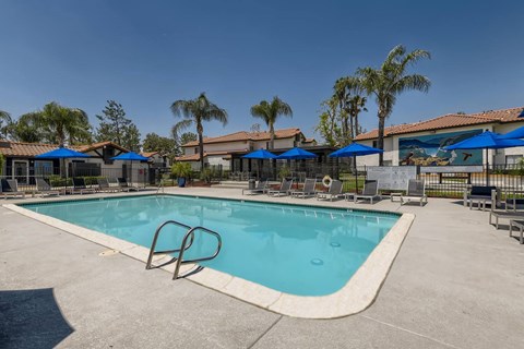 1660 Kendall Drive 2-3 Beds Apartment for Rent