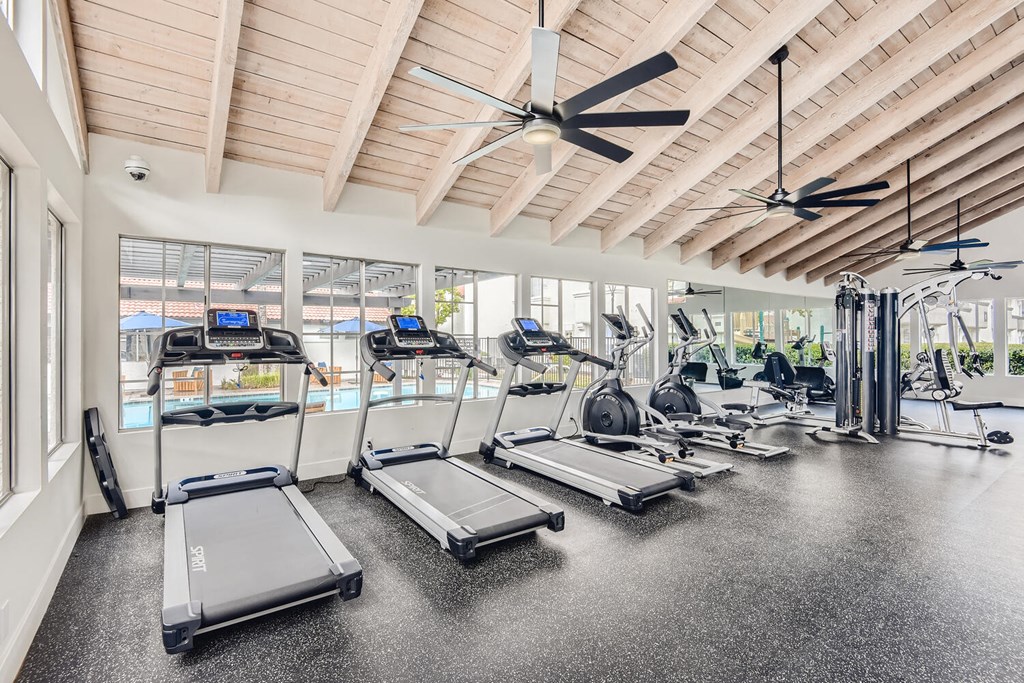 Fitness Center  at Azul Apartments, Hemet, CA