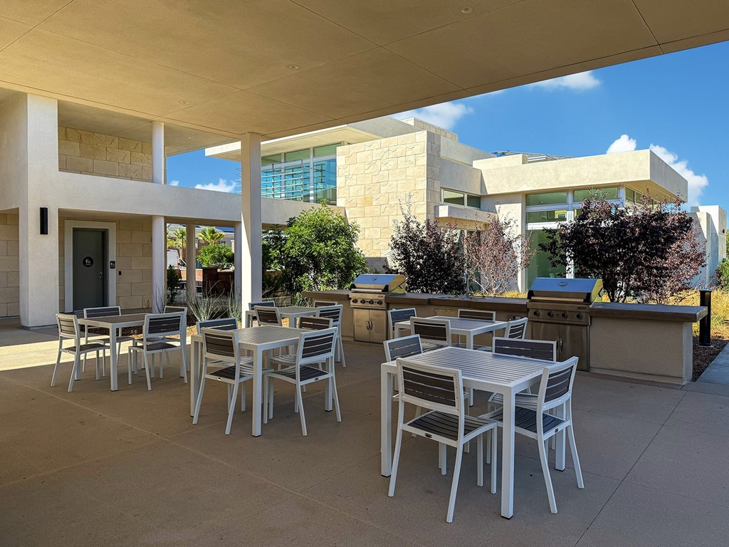 BBQ Area at The Park on Washington, Murrieta, CA 92562