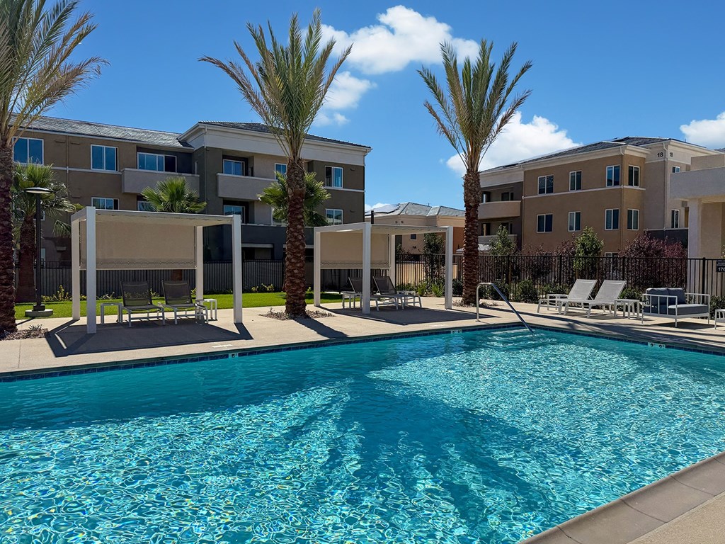 Sparkling Pool at The Park on Washington, Murrieta, CA 92562
