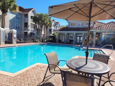 Poolside Dining Tables at Mainstreet Apartments, Clearwater