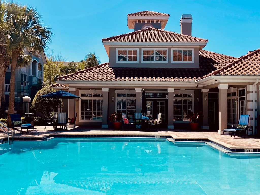 swimming pool at Mainstreet Apartments, Clearwater, FL, 33756