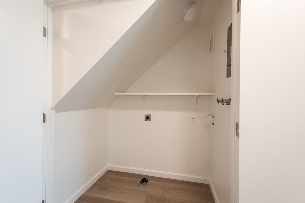 Washer and Dryer Hookups