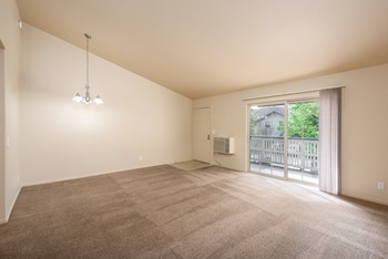 Living Room Photo - Photo Gallery 5