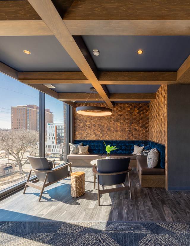 Bryk On Broadway Apartments