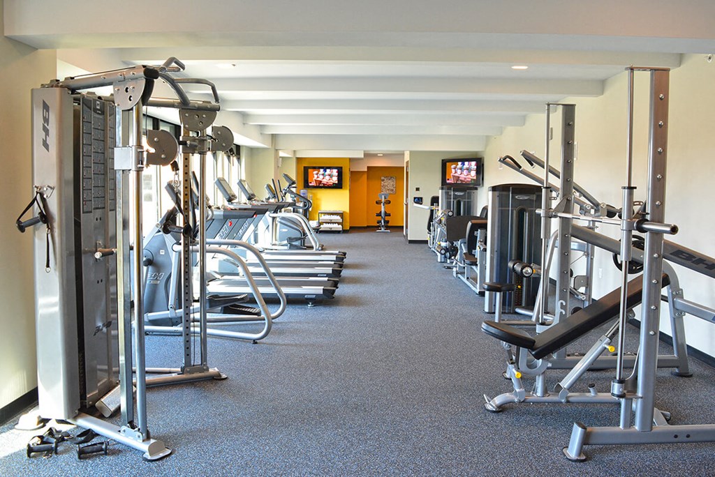 Fitness center area at 5300 Centre, St. Peters, MO, 63376