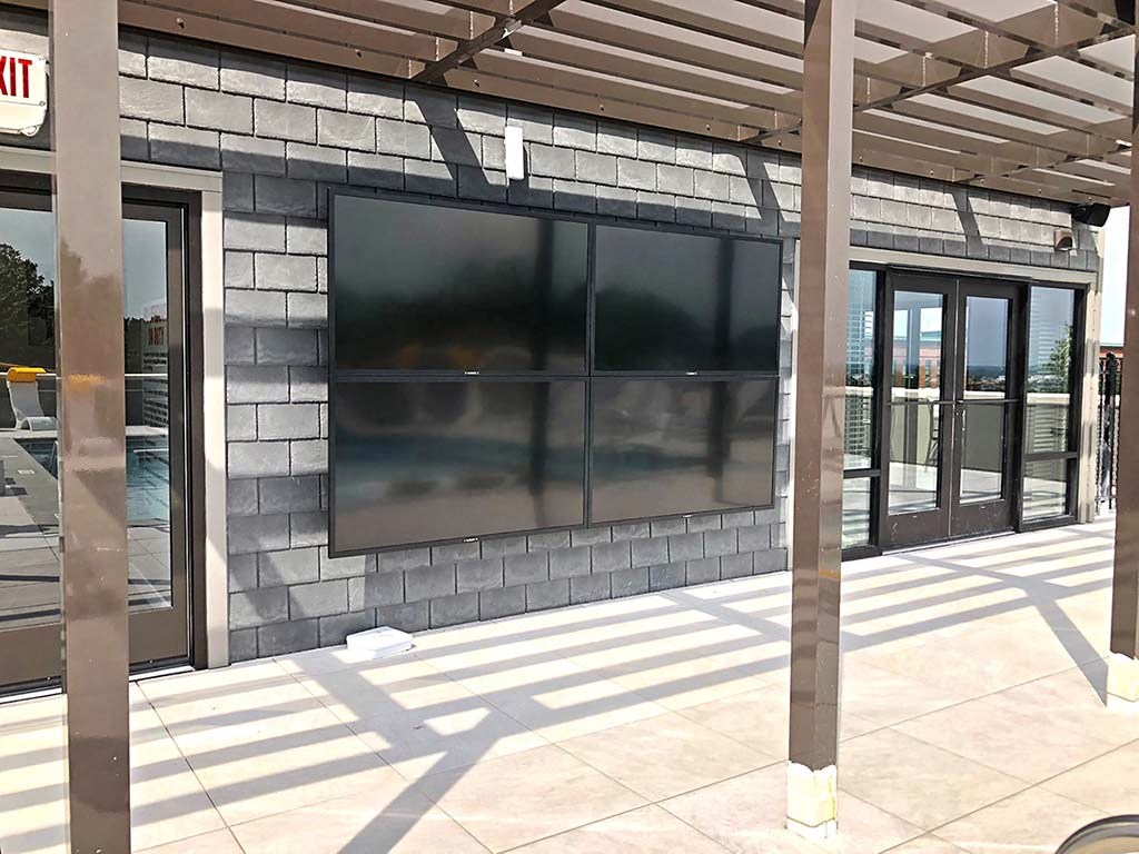 entrance at 1400 Russell Apartments, Saint Louis