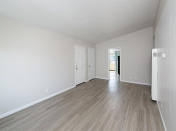 Living Area - Photo Gallery 5