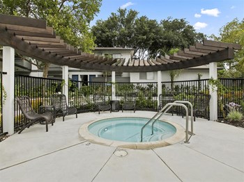 Jacuzzi View - Photo Gallery 6