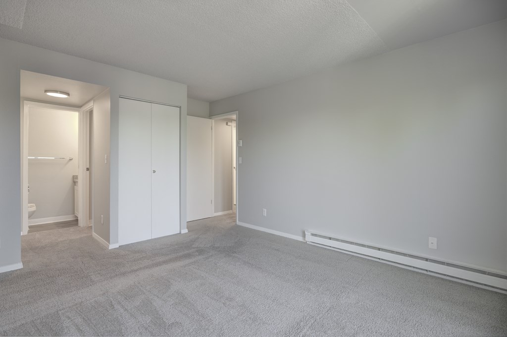 Majestic Bay Bedroom