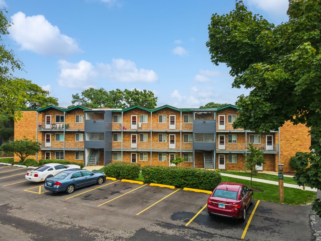 Street at River Oaks, Illinois, 60542