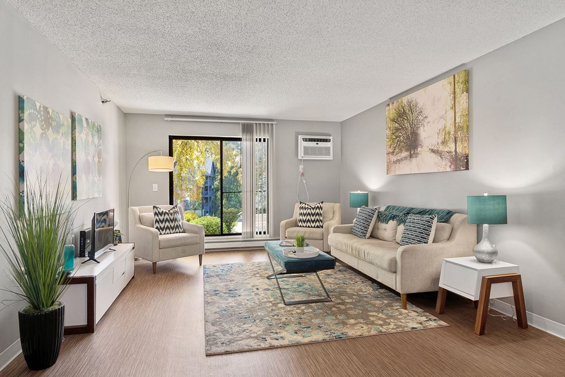 Twelve 501 Apartment Homes photo