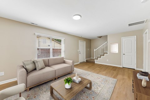 1357 Sharon Rd W 1-3 Beds Apartment for Rent