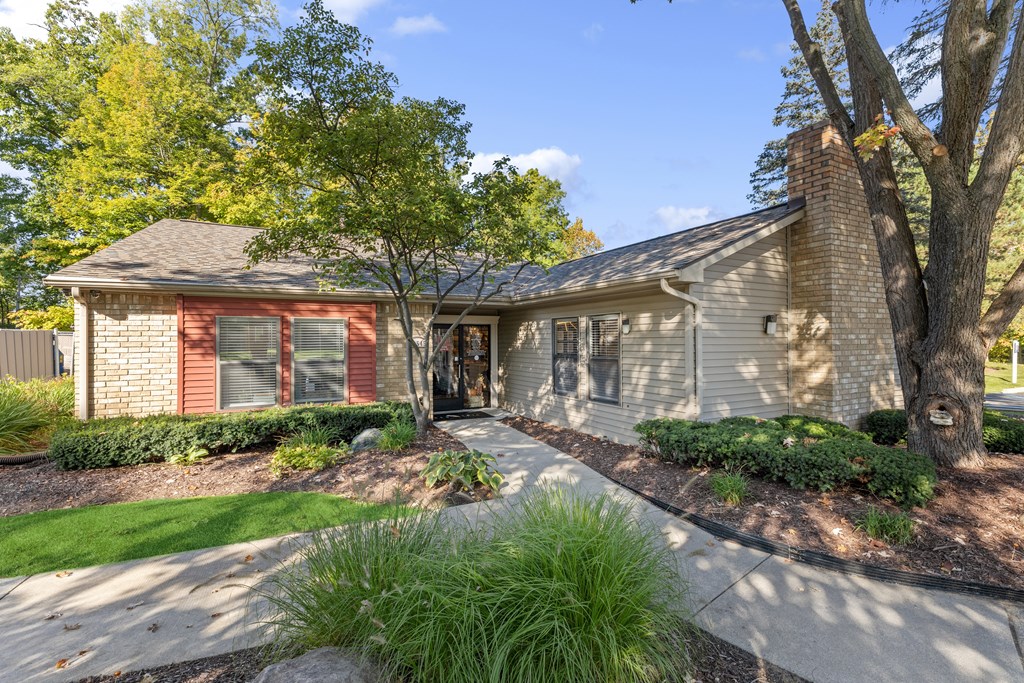 building exterior with walkway at Ascent at Farmington Hills, Farmington Hills, Michigan