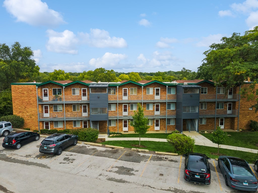 Building exterior view at River Oaks, Illinois, 60542