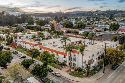 10997 Del Norte St 1-2 Beds Apartment for Rent