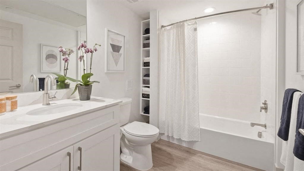 Bathroom With Vanity Lights at Arrive Los Carneros II, Goleta, CA, 93117