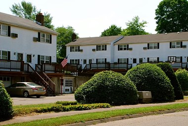 61 Charles Drive 2 Beds Apartment for Rent