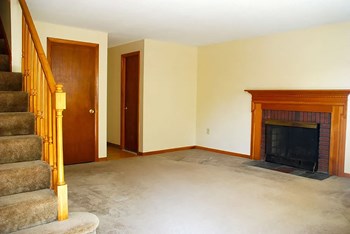 61 Charles Drive 2 Beds Apartment for Rent - Photo Gallery 6