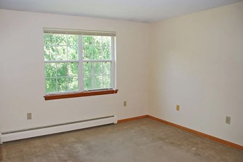 61 Charles Drive 2 Beds Apartment for Rent - Photo Gallery 5