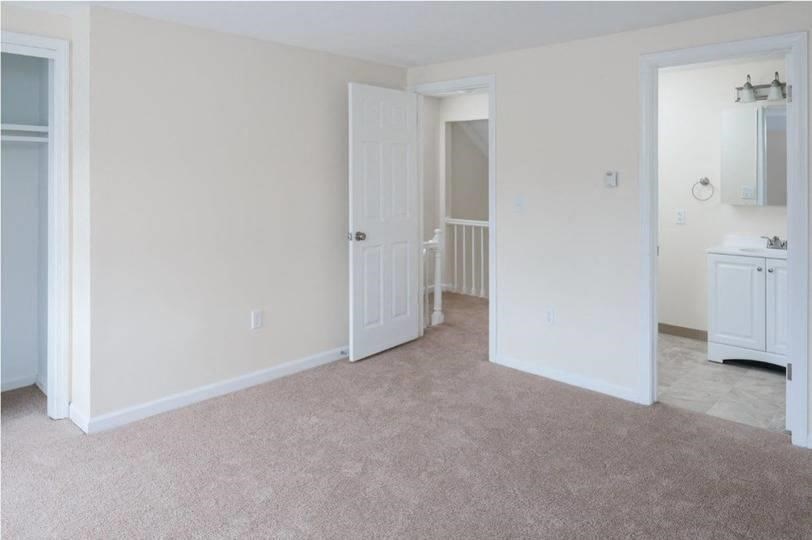 Carpeted Bedroom at Arbor Commons, Connecticut, 06029