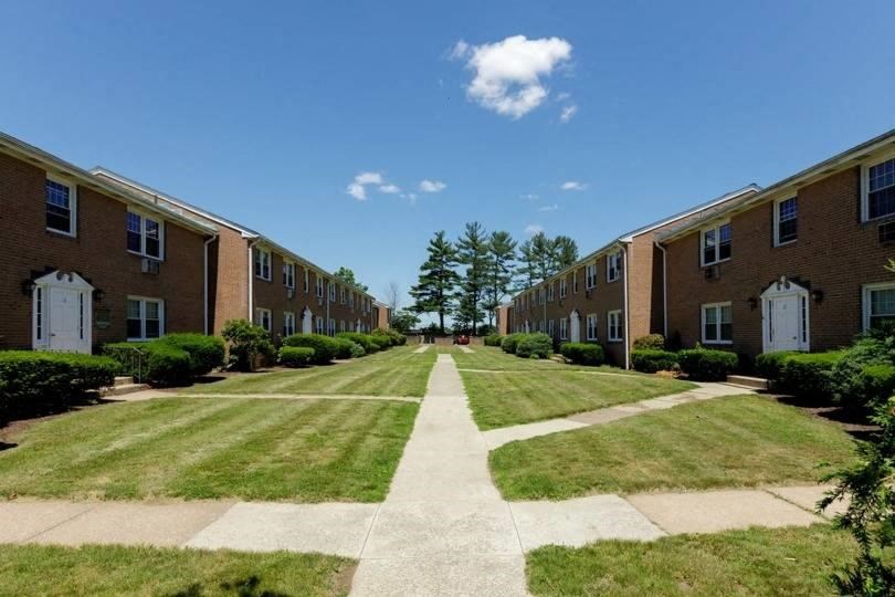 Lush Green Landscaping at Manchester Green, Manchester, Connecticut