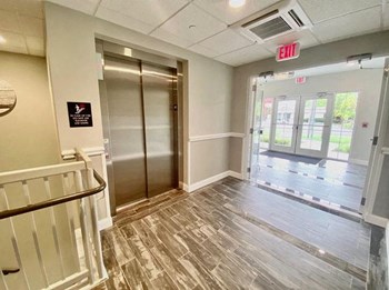 335 Ferry Blvd Studio-2 Beds Apartment for Rent - Photo Gallery 6