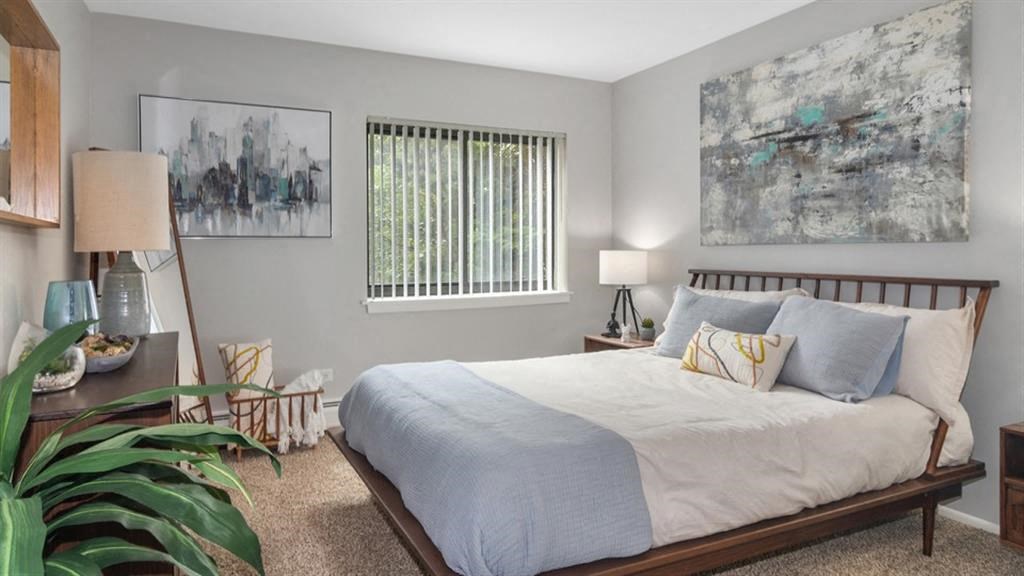 Comfortable Bedroom at ReNew Aurora, Illinois