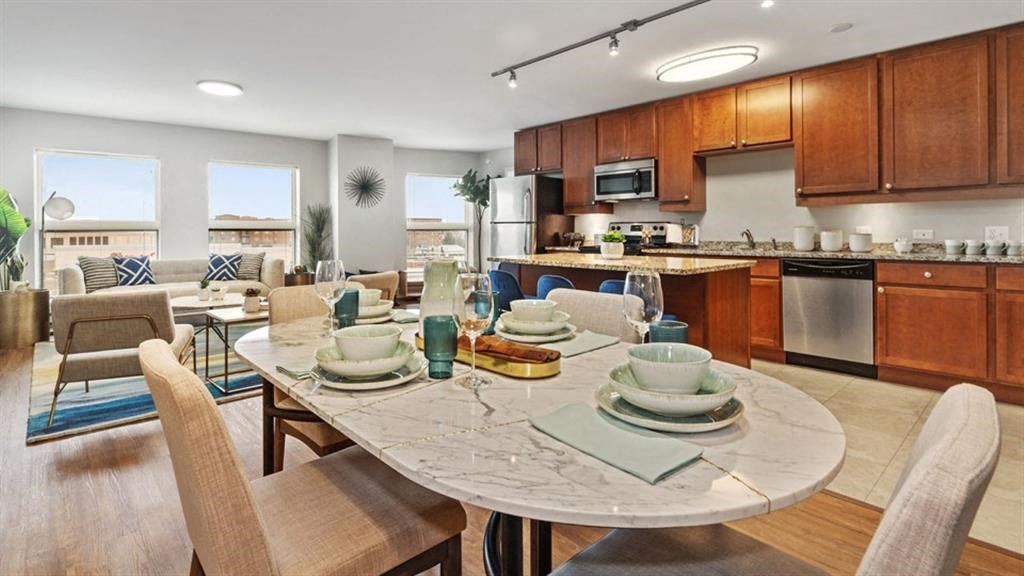 Eat In Kitchen at Renew Five Ninety Five, Des Plaines, 60016