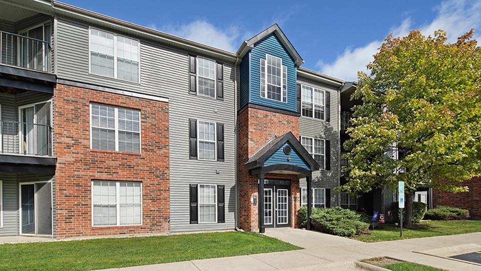 Property Exterior at The Mark Apartments, Glendale Heights, IL