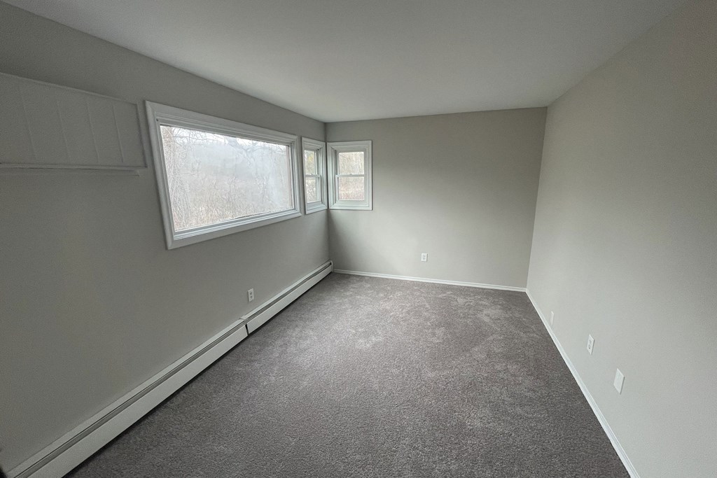 The Flats At Talcott Apartments, 51 Hopmeadow Street, Weatogue, CT