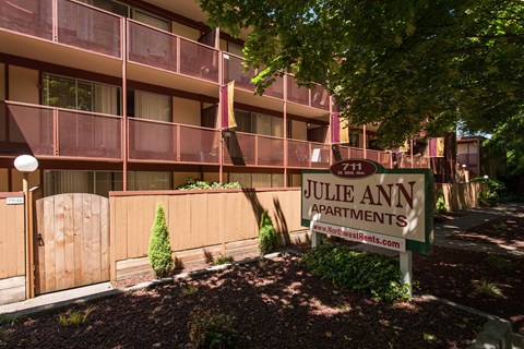 Elegant Sign Board at Julie Ann, Portland, 97215