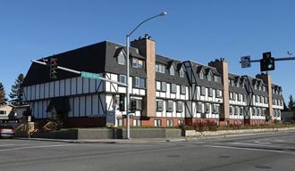 Exterior view of Kings Court Apartments