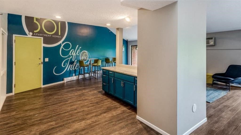 Cafe at Twelve 501 Apartment Homes, Burnsville, MN, 55337