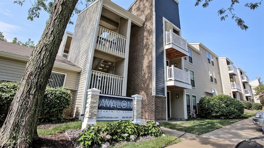 Property Exterior at The Avalon Apartment Homes, Chesterfield