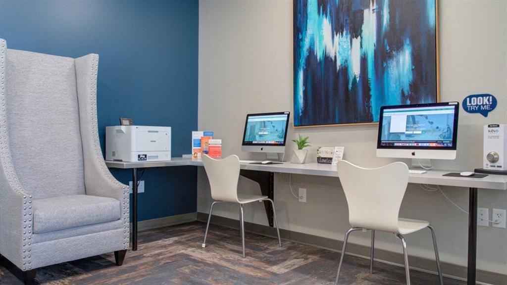 Business Center at The Magnolia Apartment Homes, Chesterfield, Missouri