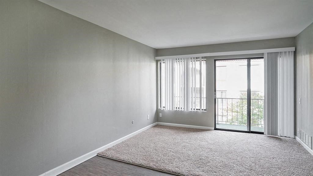 Carpeted Living Area at The Magnolia Apartment Homes, Chesterfield