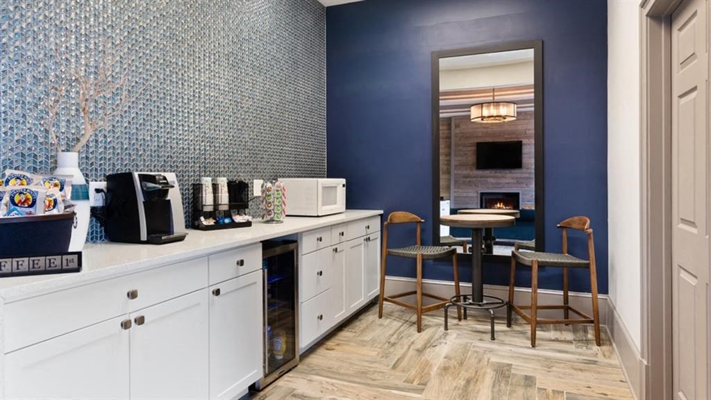 ReNew Glenmoore Apartments, 900 Selwyn Place, Glenmoore, PA RentCafe