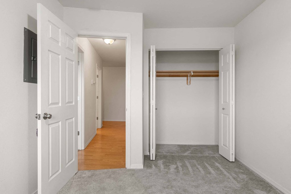 Closet at ReNew Bayshore Townhomes, Anchorage