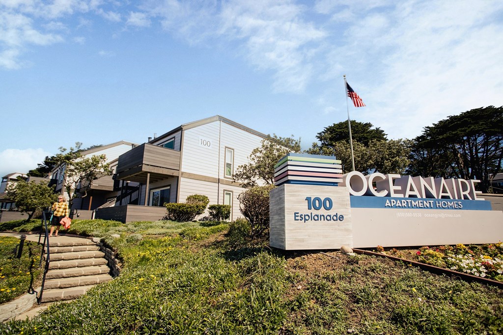 Exterior of Oceanaire