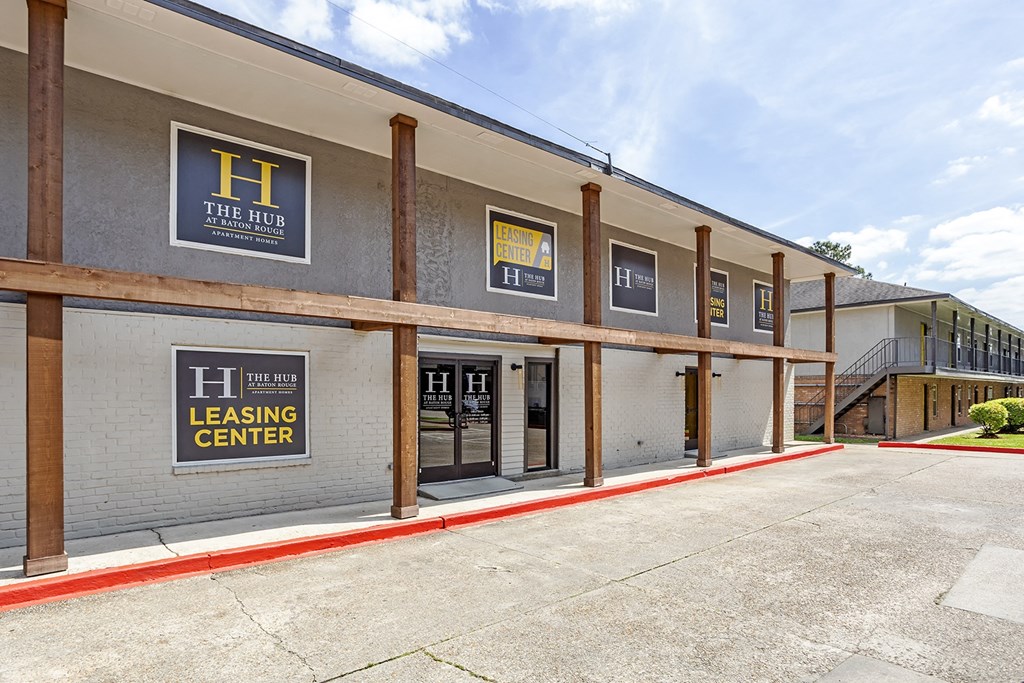 the hr leasing center is located in the building of the leasing centerat The Hub at Baton Rouge, Louisiana, 70808