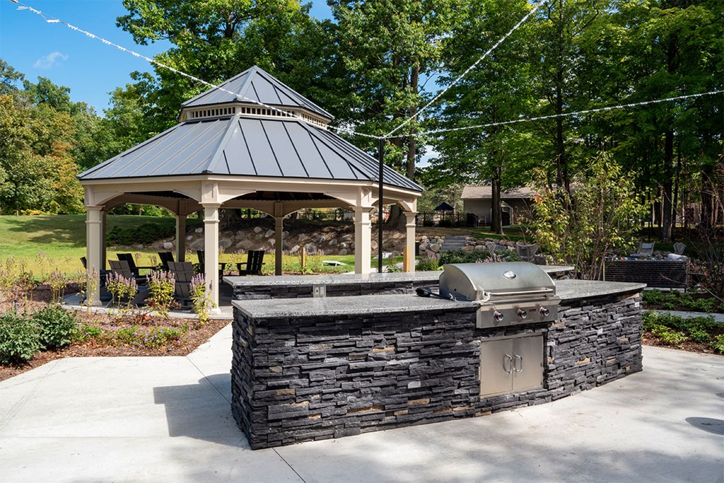 Community Grill Stations at Ascent at Farmington Hills, Michigan
