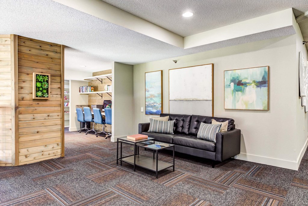 additional photo for property listing at chic digs with room to stretch out in the village 22 car