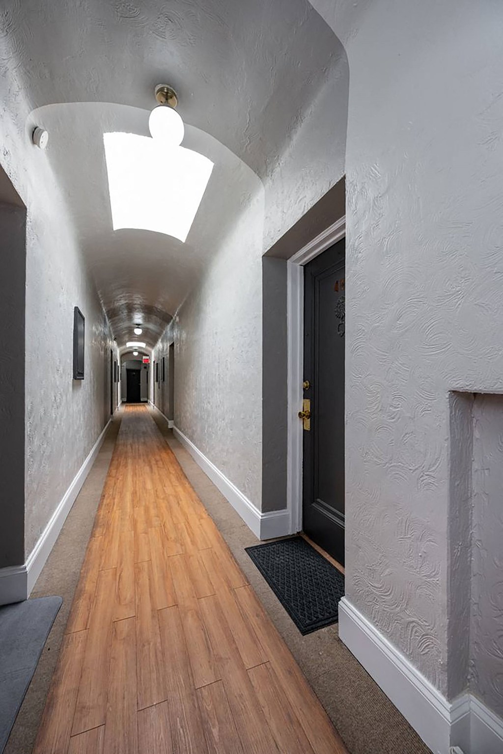 Hallway at Evelyn Apartments, Oak Park, Illinois
