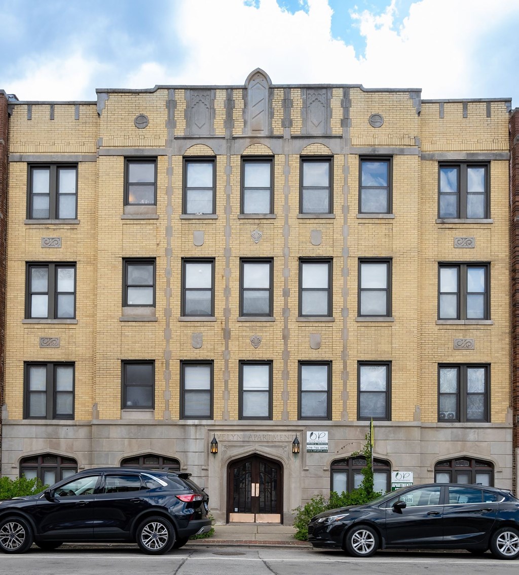 Exterior at Evelyn Apartments, Oak Park, IL, 60304