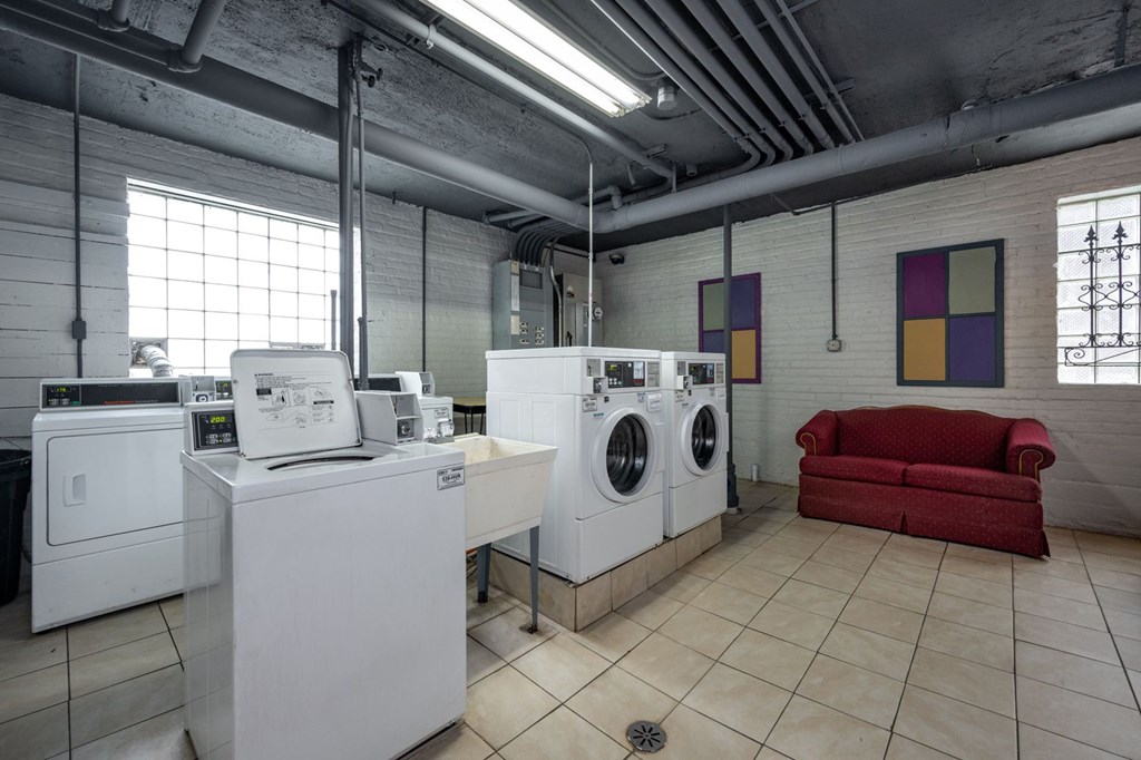 Laundry facilities at Evelyn Apartments, Oak Park, 60304