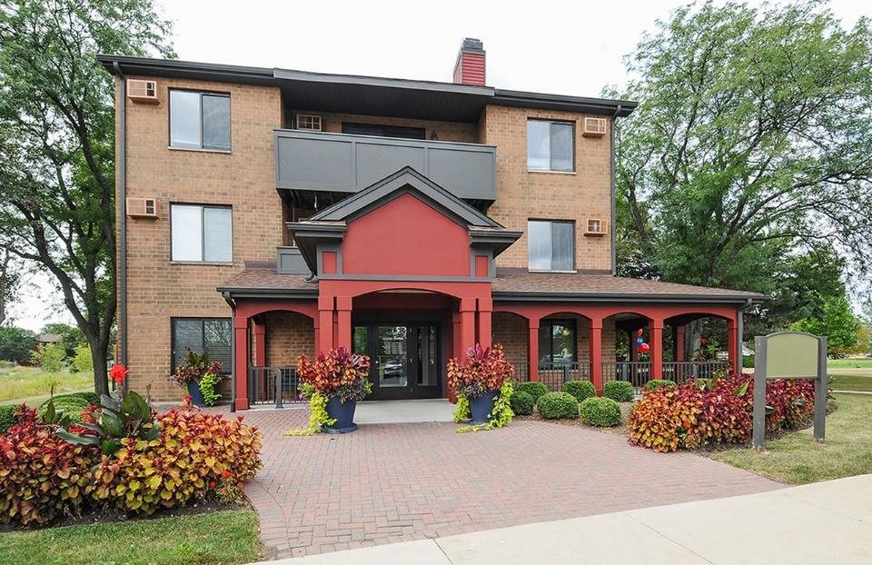 Property Entrance at Fifteen 98 Naperville, Naperville, Illinois