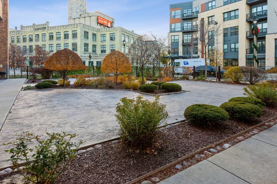 Courtyard at Blue Ribbon Lofts, Milwaukee