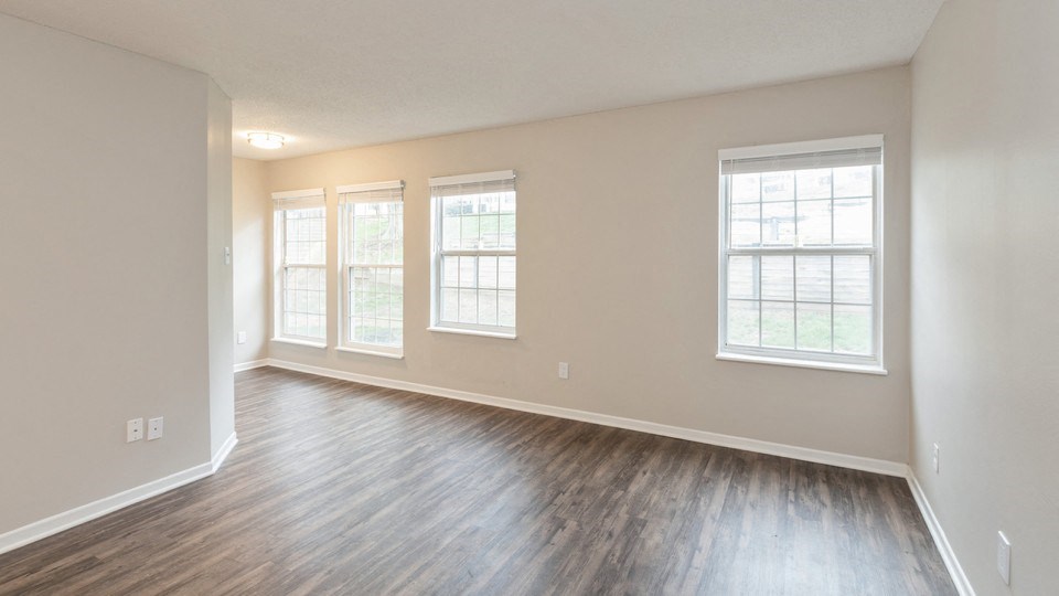 Unfurnished Living at ReNew Chesterfield, Chesterfield, Missouri